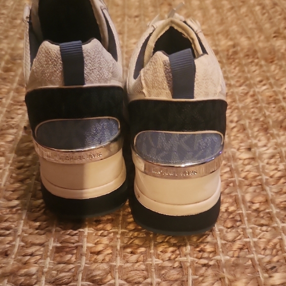 Michael Kors Black and Cream Sneakers with Chunky Design - Picture 5 of 6